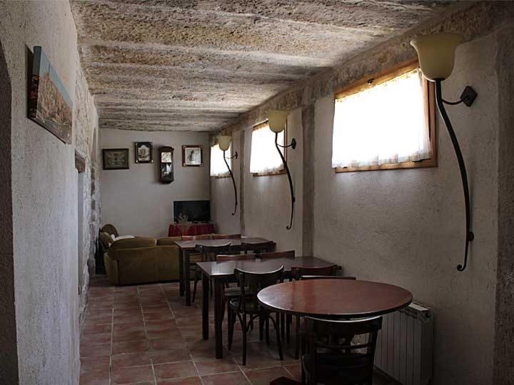 Hostal La Savina Cervera  Εξωτερικό φωτογραφία